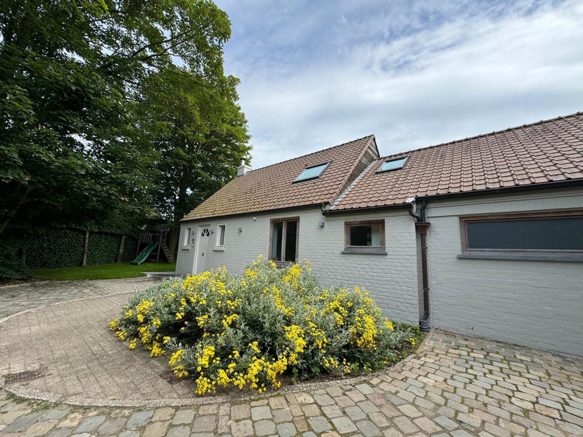 De Veldmuis, Met Mooie Speelhoek En Speelhuis Koksijde Exteriör bild